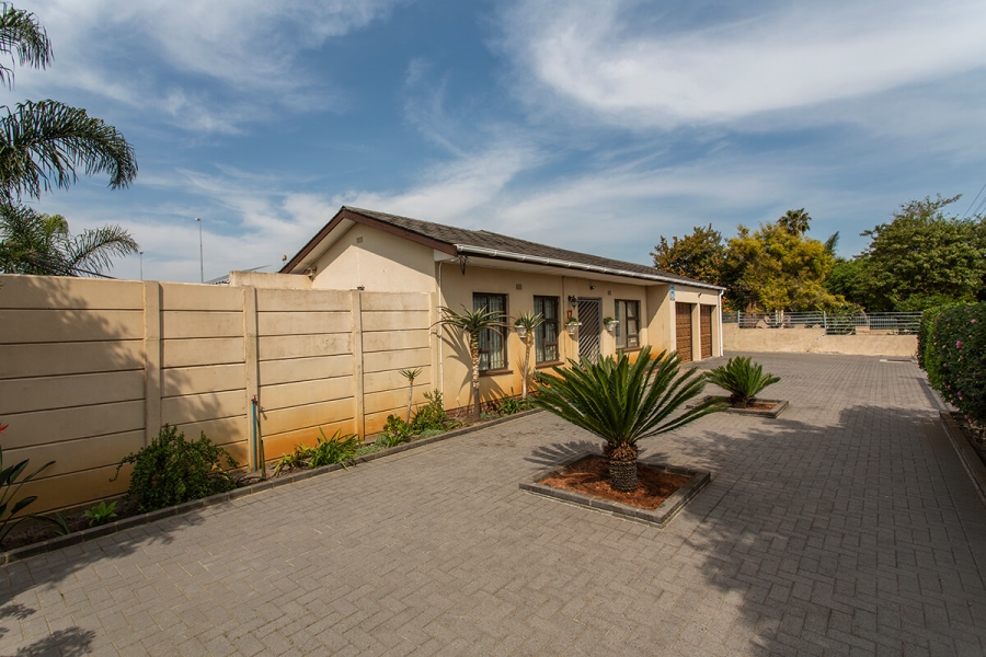 3 Bedroom Property for Sale in Brandwag Western Cape